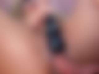 CataleyaBianchi's Live Sex Cam Show