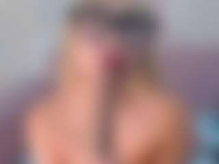 CataleyaBianchi's Live Sex Cam Show