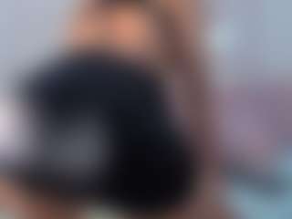 Live cam show with CataleyaBianchi - Bedroom on xDating