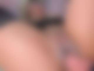 Live cam show with CataleyaBianchi - Bedroom on Nude Live Now
