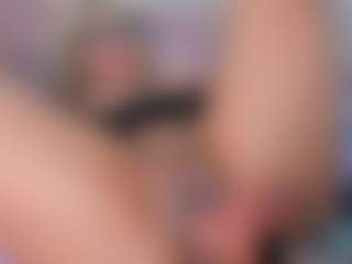 CataleyaBianchi's Live Sex Cam Show