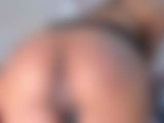 CataleyaBianchi's Live Sex Cam Show