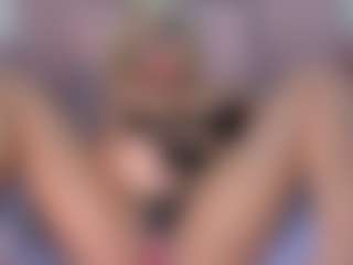 CataleyaBianchi's Live Sex Cam Show