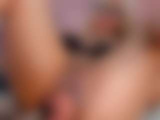 CataleyaBianchi's Live Sex Cam Show