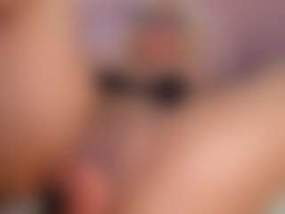 CataleyaBianchi's Live Sex Cam Show