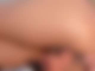 CataleyaBianchi's Live Sex Cam Show