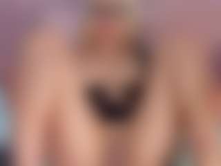 CataleyaBianchi's Live Sex Cam Show
