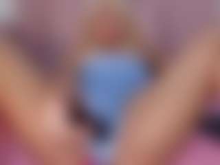 Live-Cam-Show mit CataleyaBianchi - Fingering auf Camsoda