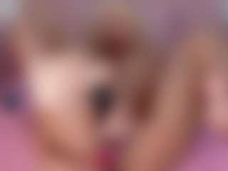 CataleyaBianchi's Live Sex Cam Show