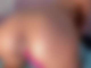 CataleyaBianchi's Live Sex Cam Show