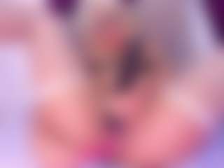 CataleyaBianchi's Live Sex Cam Show