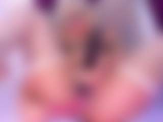 CataleyaBianchi's Live Sex Cam Show