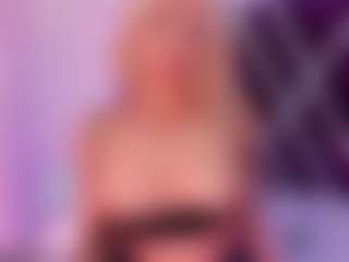 CataleyaBianchi's Live Sex Cam Show