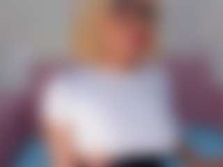 CataleyaBianchi's Live Sex Cam Show