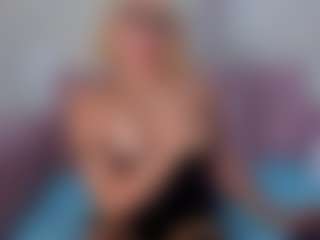 Live cam show with CataleyaBianchi - Strip Latina on TeamSkeetLive | colombia