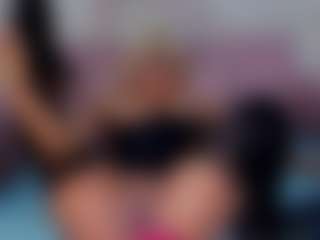 CataleyaBianchi's Live Sex Cam Show