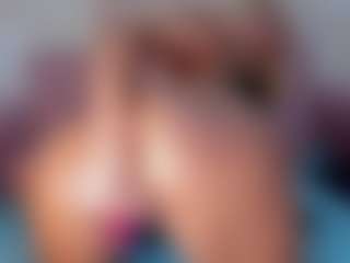 CataleyaBianchi's Live Sex Cam Show
