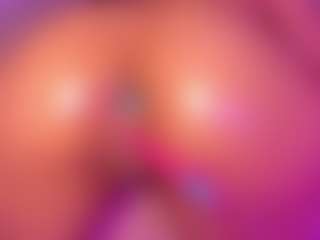 CataleyaBianchi's Live Sex Cam Show