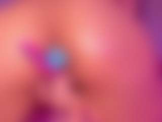 CataleyaBianchi's Live Sex Cam Show