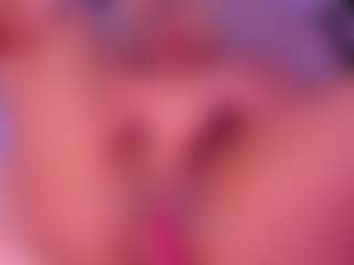 CataleyaBianchi's Live Sex Cam Show