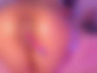 CataleyaBianchi's Live Sex Cam Show