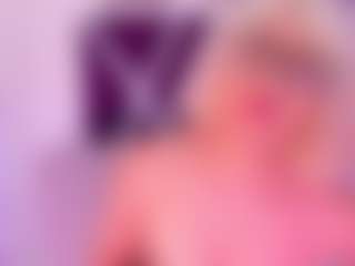 CataleyaBianchi's Live Sex Cam Show