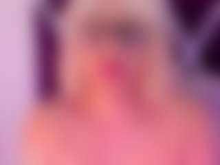 Live cam show with CataleyaBianchi - Barelylegal on iamadamtest123.com