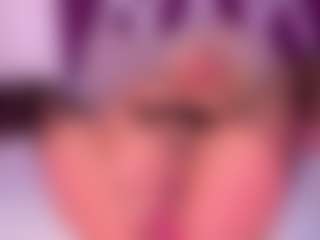 CataleyaBianchi's Live Sex Cam Show