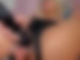 Live cam show with CataleyaBianchi - Spy Petite on sexytreat.net