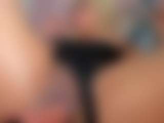 CataleyaBianchi's Live Sex Cam Show