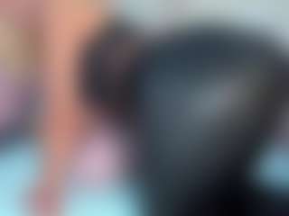 CataleyaBianchi's Live Sex Cam Show