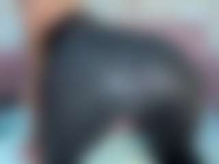 CataleyaBianchi's Live Sex Cam Show