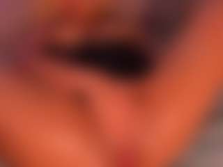 CataleyaBianchi's Live Sex Cam Show