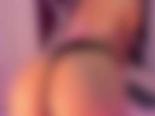CataleyaBianchi's Live Sex Cam Show