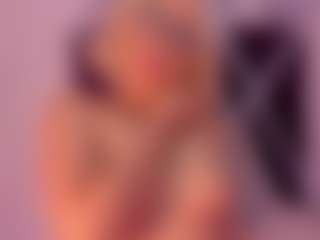CataleyaBianchi's Live Sex Cam Show