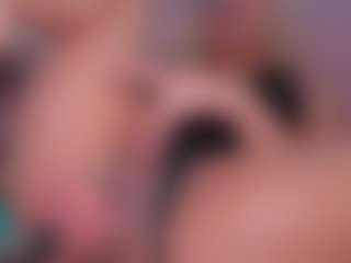 CataleyaBianchi's Live Sex Cam Show