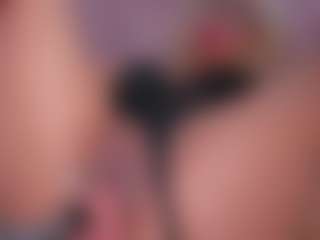 CataleyaBianchi's Live Sex Cam Show