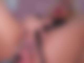 CataleyaBianchi's Live Sex Cam Show