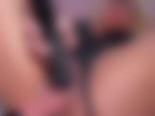 CataleyaBianchi's Live Sex Cam Show