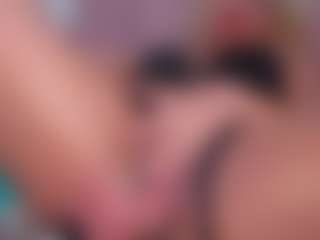 CataleyaBianchi's Live Sex Cam Show