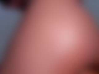 CataleyaBianchi's Live Sex Cam Show