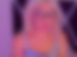 CataleyaBianchi's Live Sex Cam Show