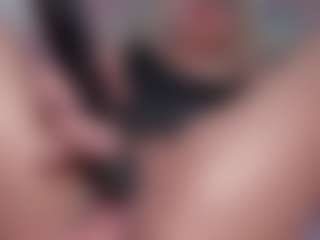 CataleyaBianchi's Live Sex Cam Show