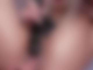 CataleyaBianchi's Live Sex Cam Show