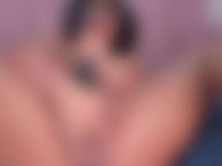 CataleyaBianchi's Live Sex Cam Show