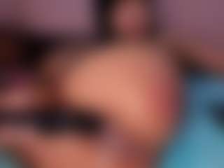 CataleyaBianchi's Live Sex Cam Show