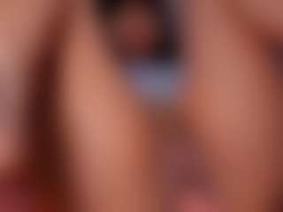 CataleyaBianchi's Live Sex Cam Show