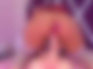 CataleyaBianchi's Live Sex Cam Show