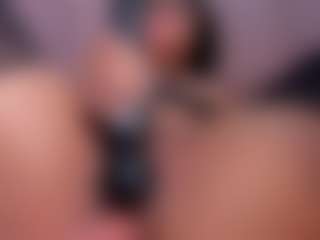 CataleyaBianchi's Live Sex Cam Show