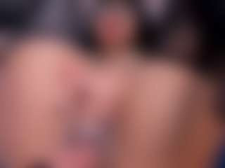 CataleyaBianchi's Live Sex Cam Show